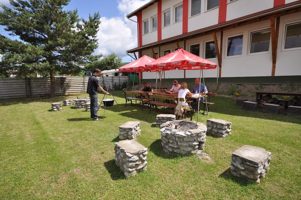 Kalcit Tourist Motel Belapatfalva Exterior foto